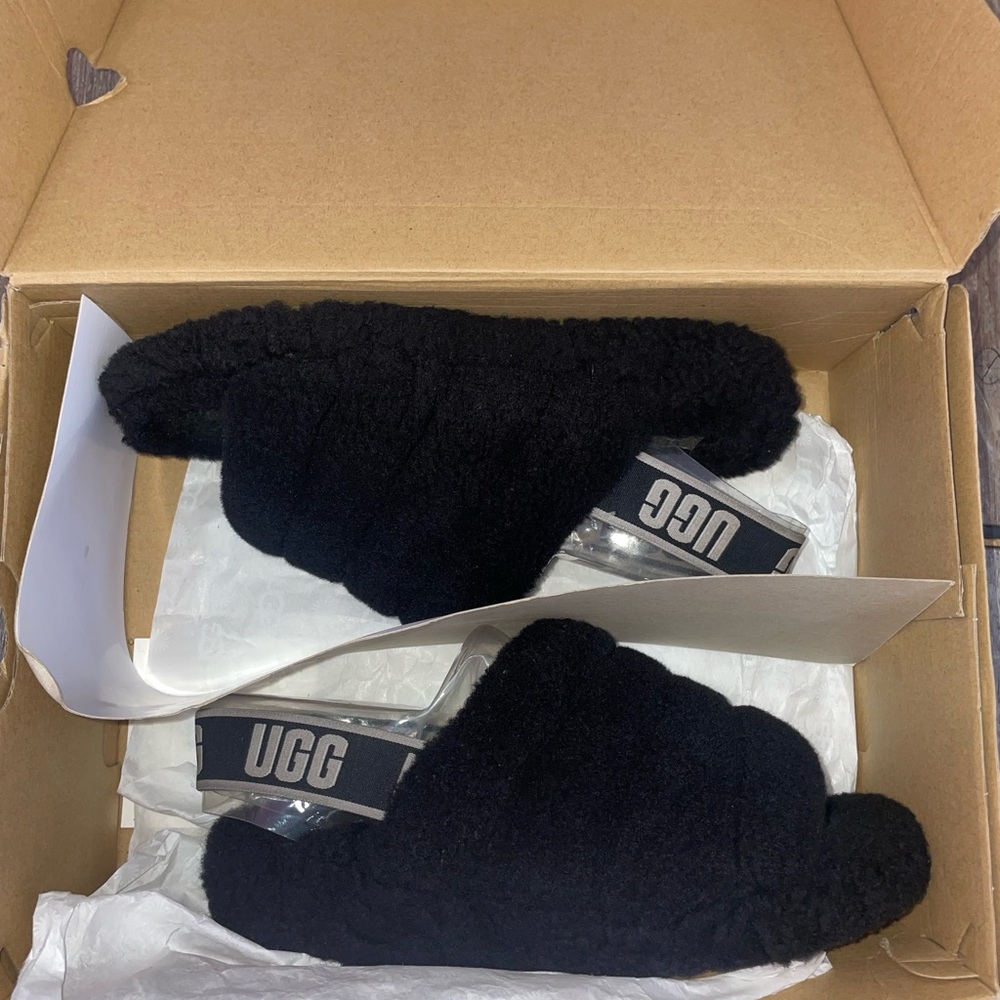 UGG Women’s Black Fuzzy Slippers